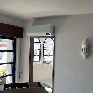 Spacious Two Bedroom Apt, 200m From The , Carvoeiro (Lagoa) Portugal